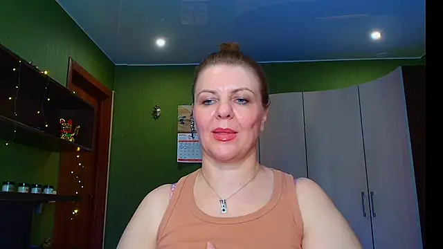 Snapshot of VeronikawGold chatting on 06/11/26, 12:32 VeronikawGold online show from 06/11/26, 12:32