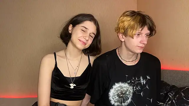 Snapshot of baby_lesi chatting on 03/15/25, 03:16 baby lesi online show from 03/15/25, 03:16