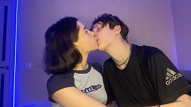 Snapshot of baby_lesi chatting on 03/16/25, 03:17 baby lesi online show from 03/16/25, 03:17