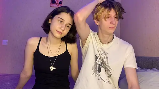 Snapshot of baby_lesi chatting on 03/20/25, 03:04 baby lesi online show from 03/20/25, 03:04