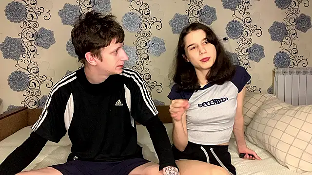 Snapshot of baby_lesi chatting on 11/12/25, 04:18 baby lesi online show from 11/12/25, 04:18