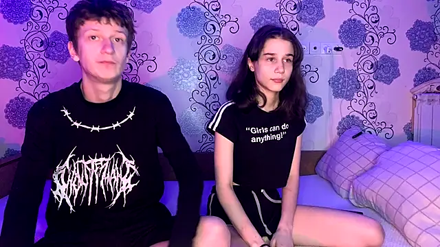 Snapshot of baby_lesi chatting on 11/17/25, 03:51 baby lesi online show from 11/17/25, 03:51