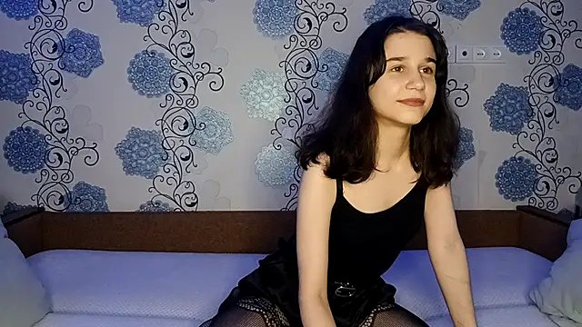 Snapshot of baby_lesi chatting on 12/20/25, 10:28 baby lesi online show from 12/20/25, 10:28