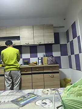 andreiiiii2025 online show from 10/03/25, 07:38