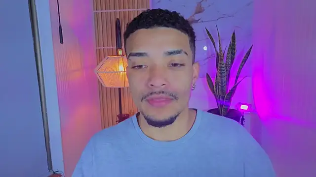 eross chipre  online show from 10/17/25, 11:57