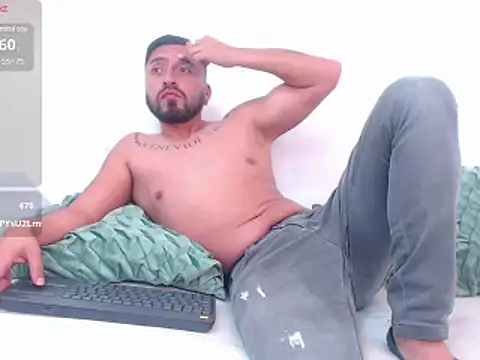 Snapshot of sebastian_colle chatting on 03/17/25, 06:32 sebastian colle online show from 03/17/25, 06:32