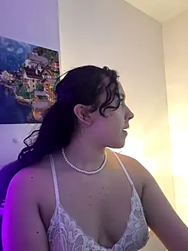 Snapshot of ammy_e chatting on 09/10/25, 01:49 ammy e online show from 09/10/25, 01:49