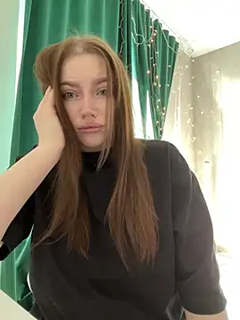 Snapshot of Milana_mil chatting on 02/20/25, 10:27 Milana mil online show from 02/20/25, 10:27