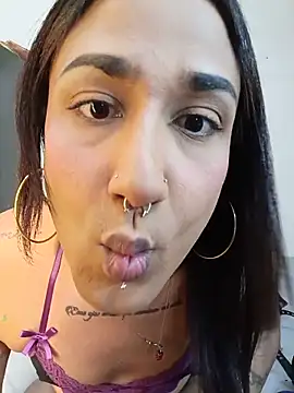amydelahozgomez online show from 06/12/26, 07:07