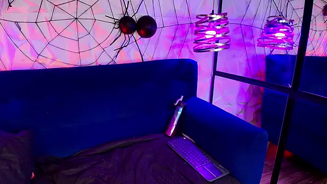 Snapshot of missa_motato chatting on 12/14/25, 11:15 missa motato online show from 12/14/25, 11:15