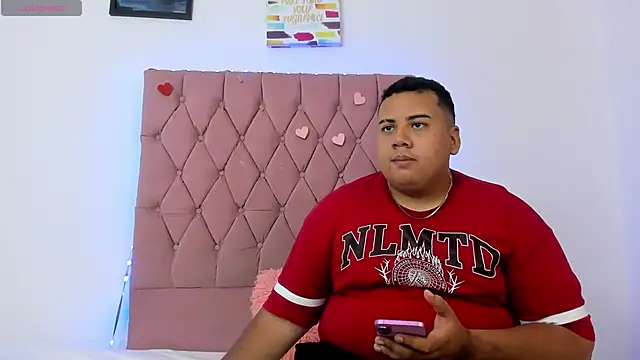 MICHAEL AND SHARON online show from 10/19/25, 04:24