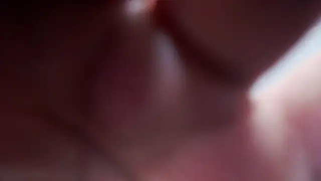 Snapshot of EngelCristaly chatting on 10/25/25, 05:59 EngelCristaly online show from 10/25/25, 05:59