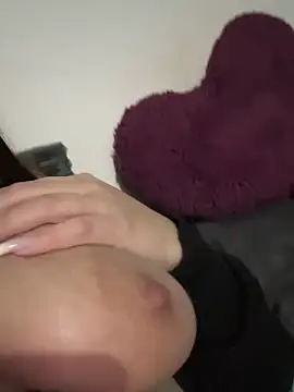 lola  med online show from 02/28/25, 09:33