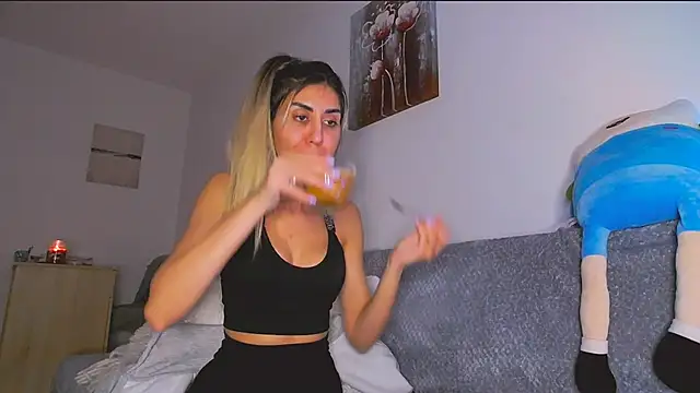 SweetJessy26 online show from 03/20/25, 07:25