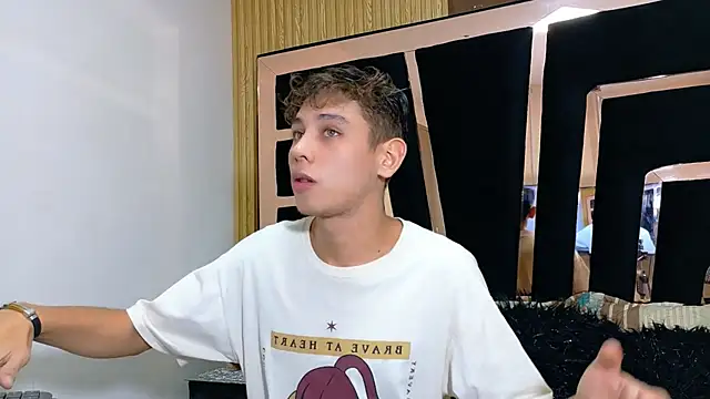 Snapshot of Noahoconor chatting on 09/23/25, 07:28 Noahoconor online show from 09/23/25, 07:28