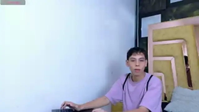 Snapshot of Noahoconor chatting on 10/21/25, 07:36 Noahoconor online show from 10/21/25, 07:36