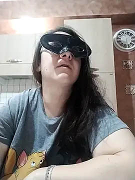 Dolcecurvy online show from 10/22/25, 09:25