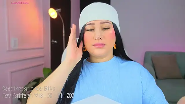 Snapshot of Leaa_Cox chatting on 11/14/25, 03:27 Leaa Cox online show from 11/14/25, 03:27