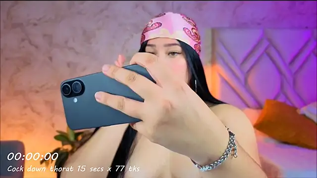 Leaa Cox online show from 07/08/26, 11:20