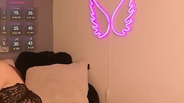 FrancescaFerra online show from 11/30/25, 07:29