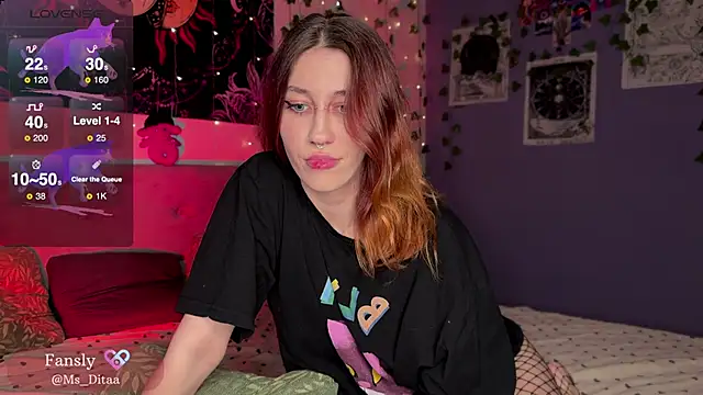 Snapshot of Dita_Redrum chatting on 10/15/25, 09:37 Dita Redrum online show from 10/15/25, 09:37