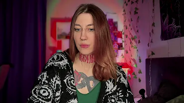 Snapshot of Dita_Redrum chatting on 11/15/25, 03:19 Dita Redrum online show from 11/15/25, 03:19