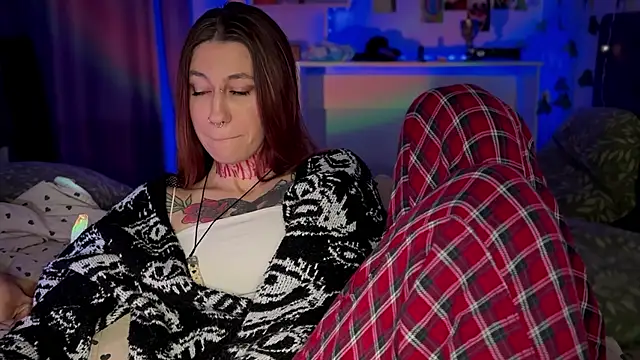 Snapshot of Dita_Redrum chatting on 11/23/25, 01:44 Dita Redrum online show from 11/23/25, 01:44