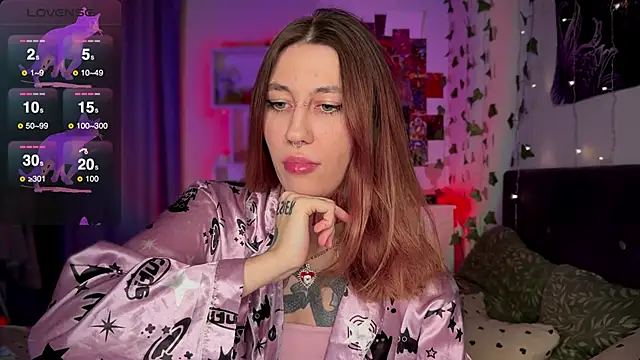 Snapshot of Dita_Redrum chatting on 11/25/25, 02:22 Dita Redrum online show from 11/25/25, 02:22