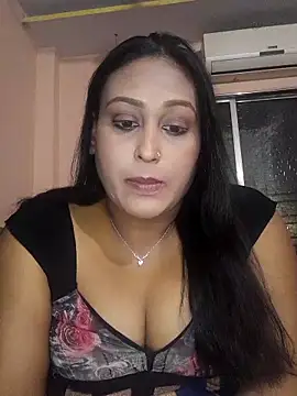 Snapshot of hotlovr chatting on 03/07/25, 03:39 hotlovr online show from 03/07/25, 03:39