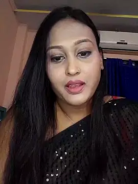 Snapshot of hotlovr chatting on 03/11/25, 04:51 hotlovr online show from 03/11/25, 04:51