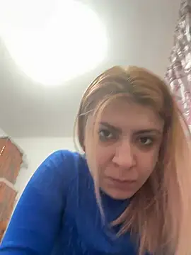 Snapshot of KittieHallo chatting on 03/01/25, 02:44 KittieHallo online show from 03/01/25, 02:44