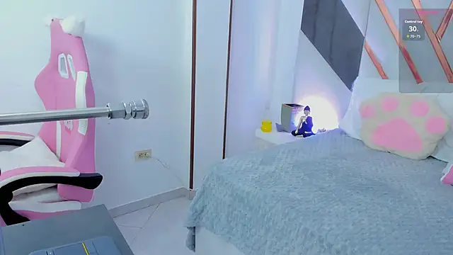 cutie sarax1 online show from 10/26/25, 01:00