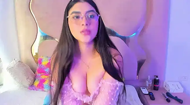 Julietahtx online show from 02/22/25, 01:22