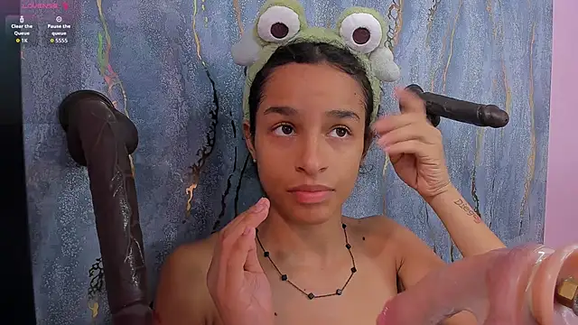 honey sofii  online show from 09/24/25, 11:57