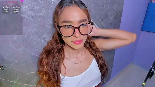 honey sofii  online show from 06/11/26, 12:14