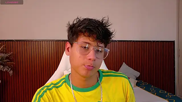 Snapshot of Raiden__Boy chatting on 02/28/25, 07:25 Raiden Boy online show from 02/28/25, 07:25