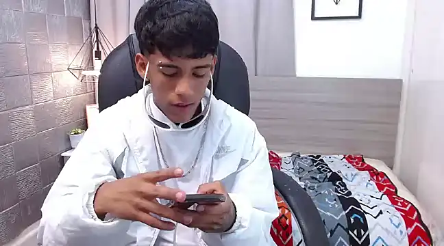 RyanKing19 online show from 03/06/25, 10:52