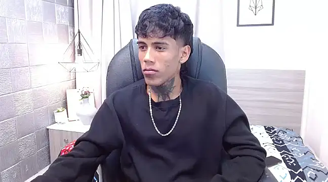 RyanKing19 online show from 03/10/25, 01:56