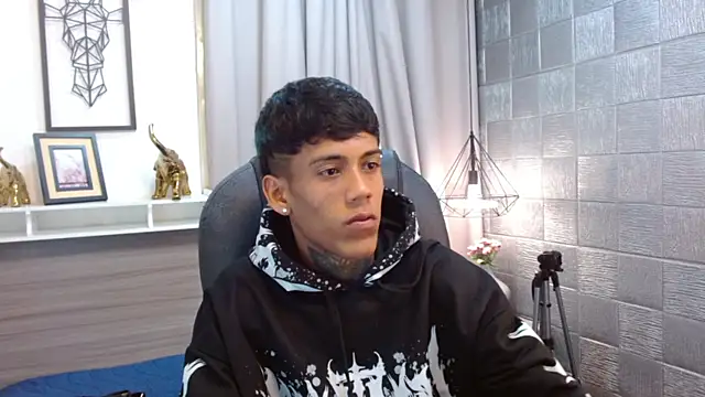 RyanKing19 online show from 10/10/25, 03:49