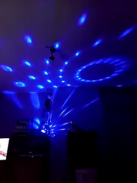 GrindingOvermuch online show from 10/31/25, 08:43