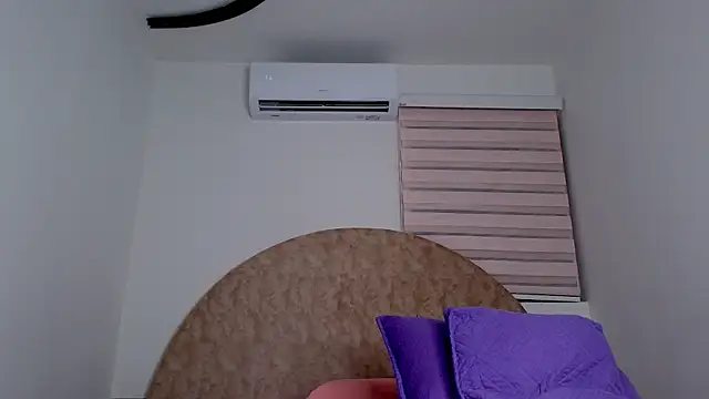 Snapshot of abigail_fx chatting on 11/28/25, 03:09 abigail fx online show from 11/28/25, 03:09