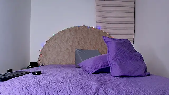 Snapshot of abigail_fx chatting on 11/29/25, 03:20 abigail fx online show from 11/29/25, 03:20