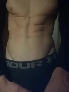 Snapshot of cazzone912025 chatting on 10/22/25, 02:45 cazzone912025 online show from 10/22/25, 02:45