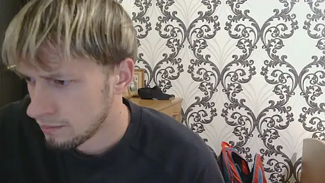 Snapshot of frama666 chatting on 10/02/25, 05:31 frama666 online show from 10/02/25, 05:31