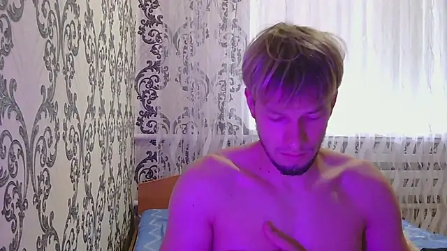 Snapshot of frama666 chatting on 10/06/25, 07:06 frama666 online show from 10/06/25, 07:06