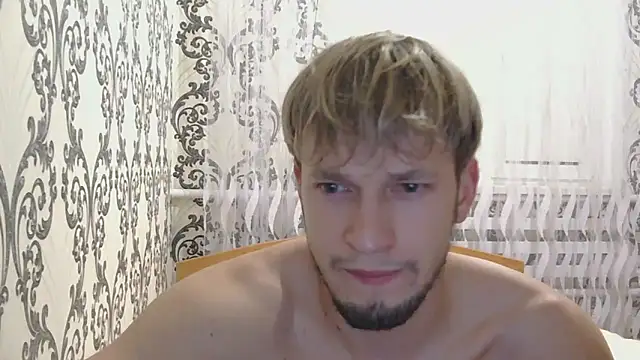 Snapshot of frama666 chatting on 10/06/25, 07:33 frama666 online show from 10/06/25, 07:33