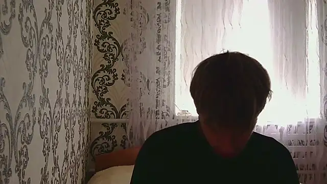 Snapshot of frama666 chatting on 10/13/25, 09:31 frama666 online show from 10/13/25, 09:31