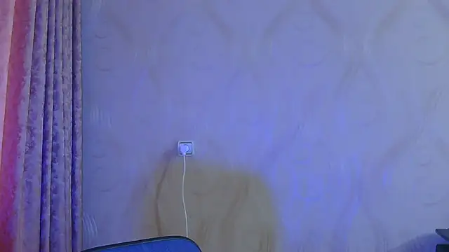 Snapshot of frama666 chatting on 10/26/25, 02:23 frama666 online show from 10/26/25, 02:23