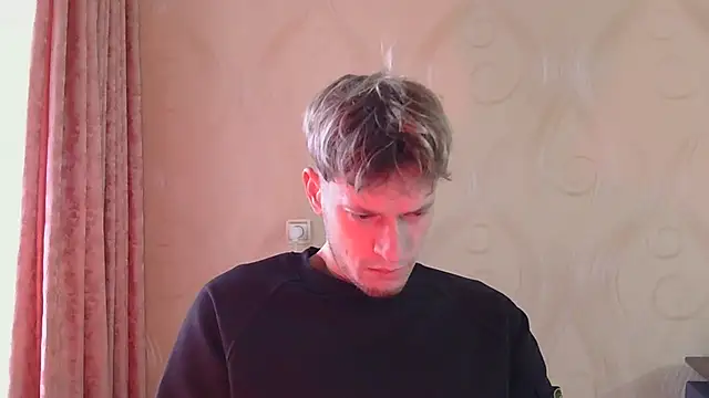 Snapshot of frama666 chatting on 11/05/25, 01:00 frama666 online show from 11/05/25, 01:00