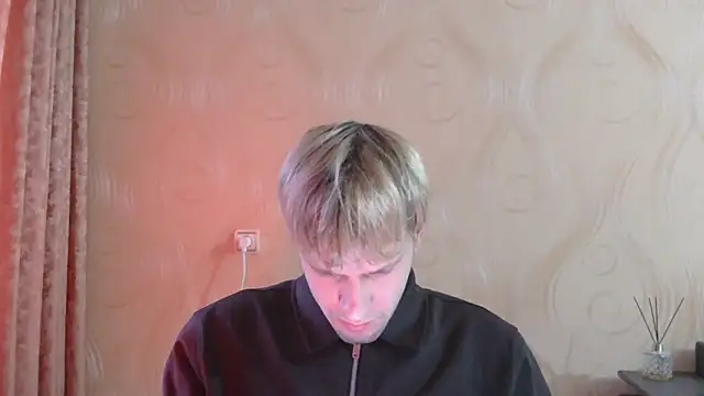 Snapshot of frama666 chatting on 04/16/26, 04:30 frama666 online show from 04/16/26, 04:30